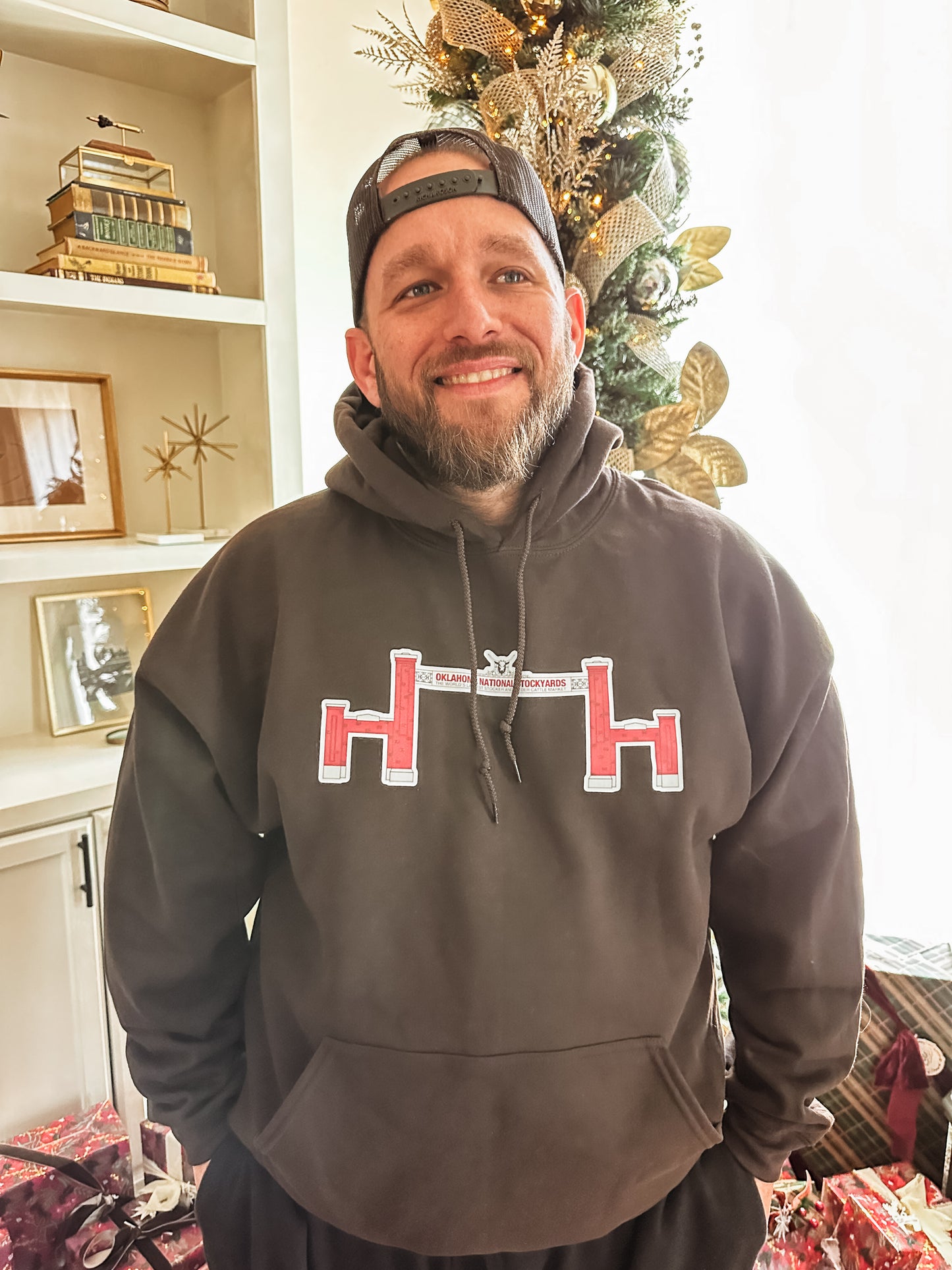 ARCH HOODIE