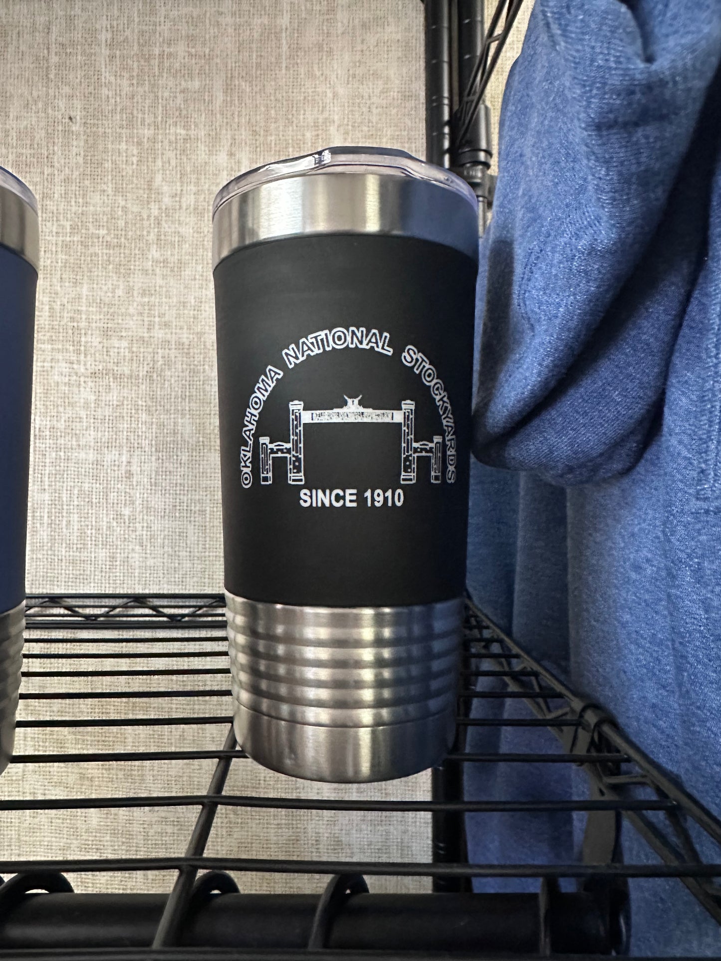 STAINLESS TUMBLER
